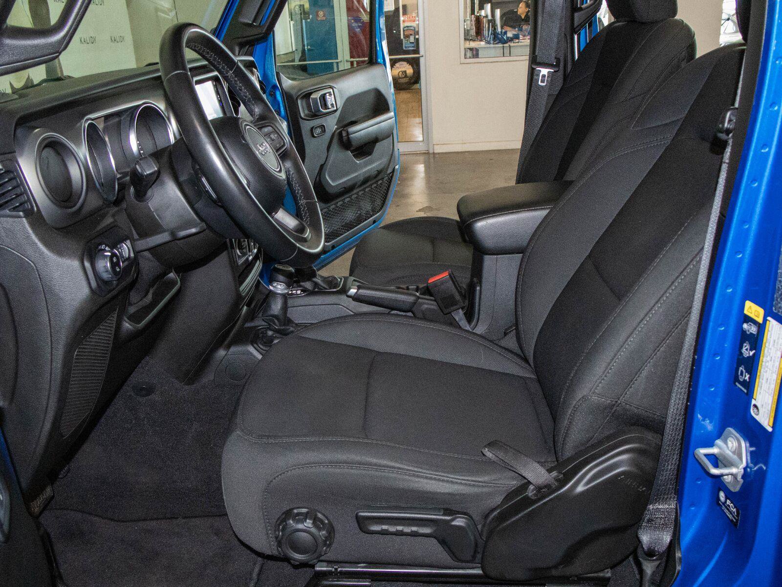 Used 2021 Jeep Gladiator Sport AWD/4WD image 8