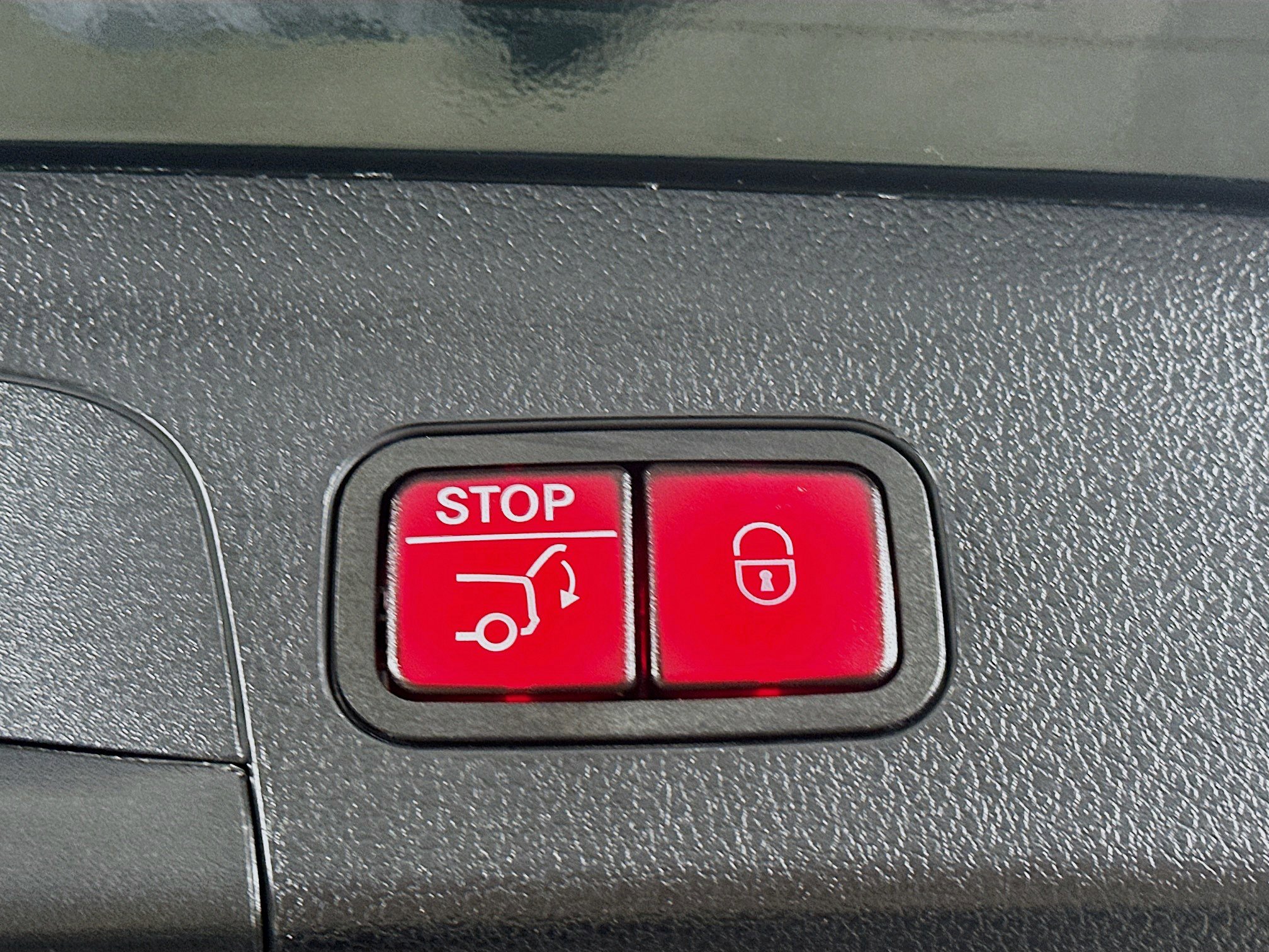 Certified 2024 Mercedes-Benz GLE 350 4MATIC w/ Winter Package image 34