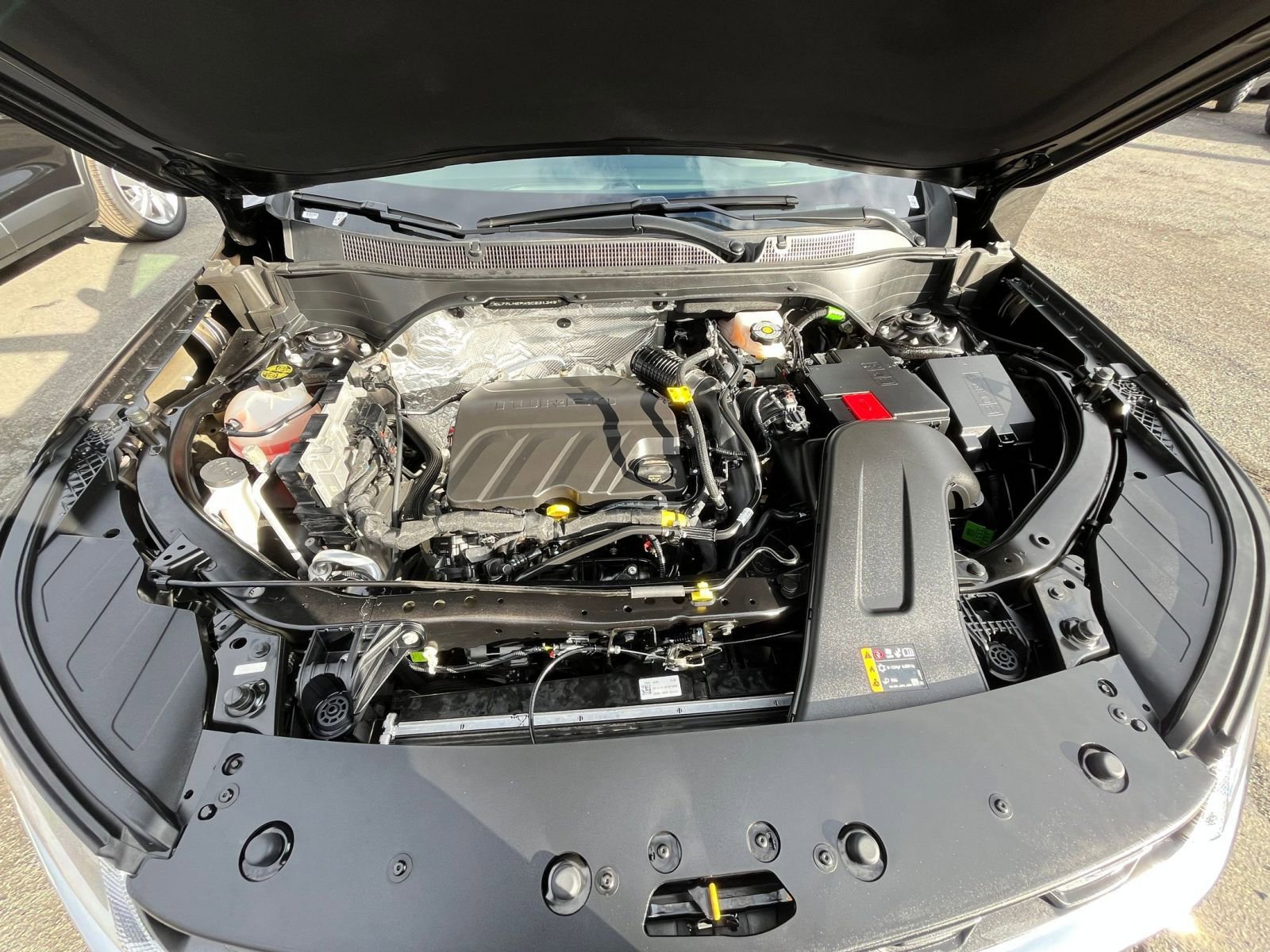 Used 2025 Chevrolet Trax LT image 30