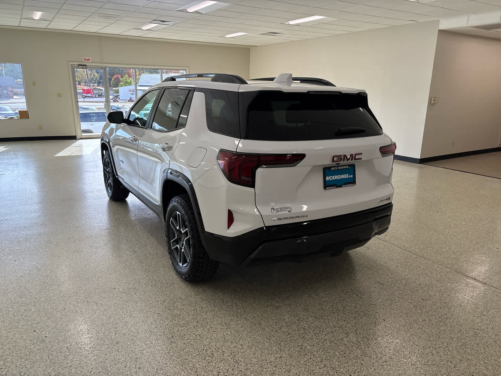 Used 2026 GMC Terrain AT4 image 7