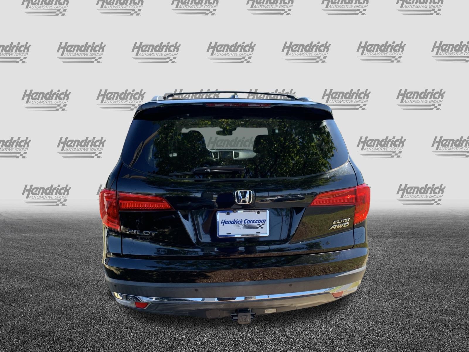 Used 2016 Honda Pilot Elite image 9