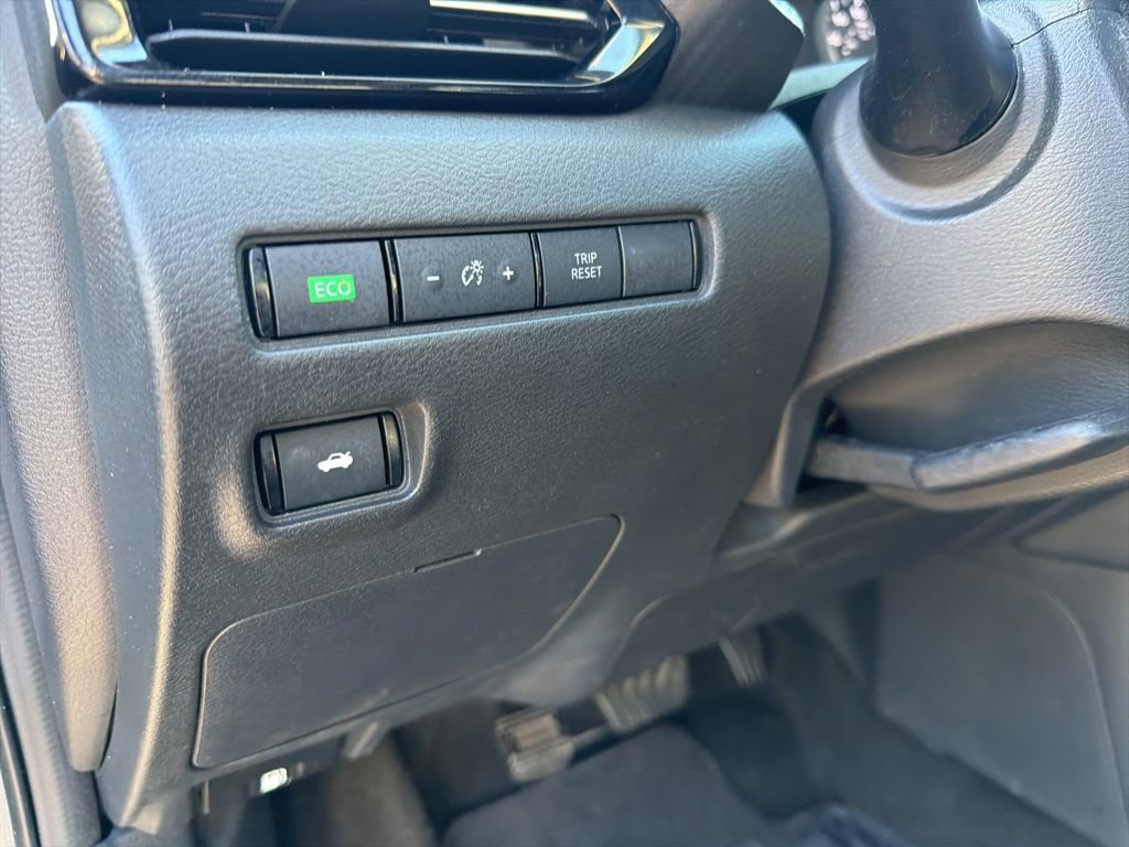 Used 2021 Nissan Sentra SR w/ SR Premium Package image 15