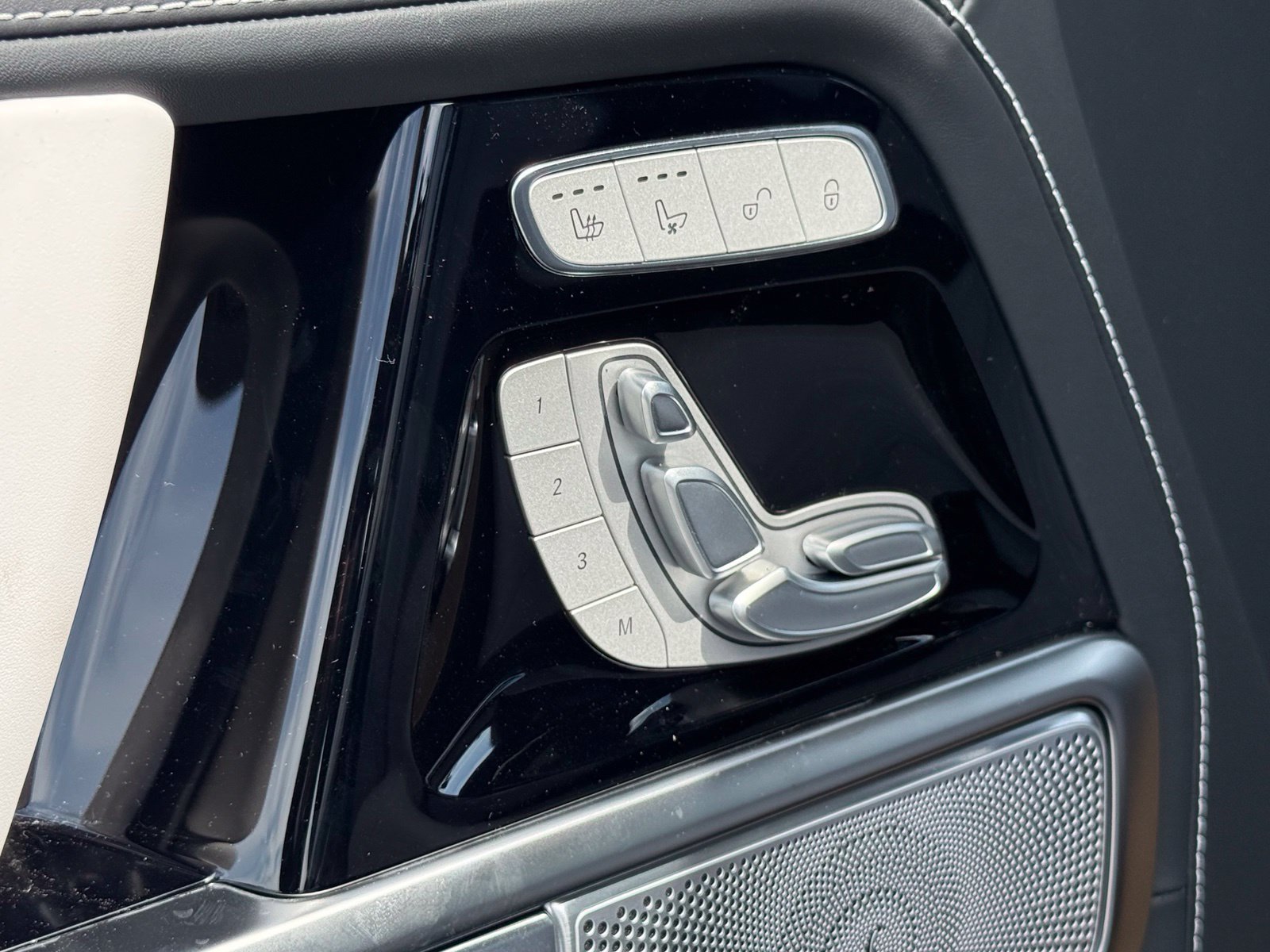 New 2027 Mercedes-Benz G 63 AMG 4MATIC image 16