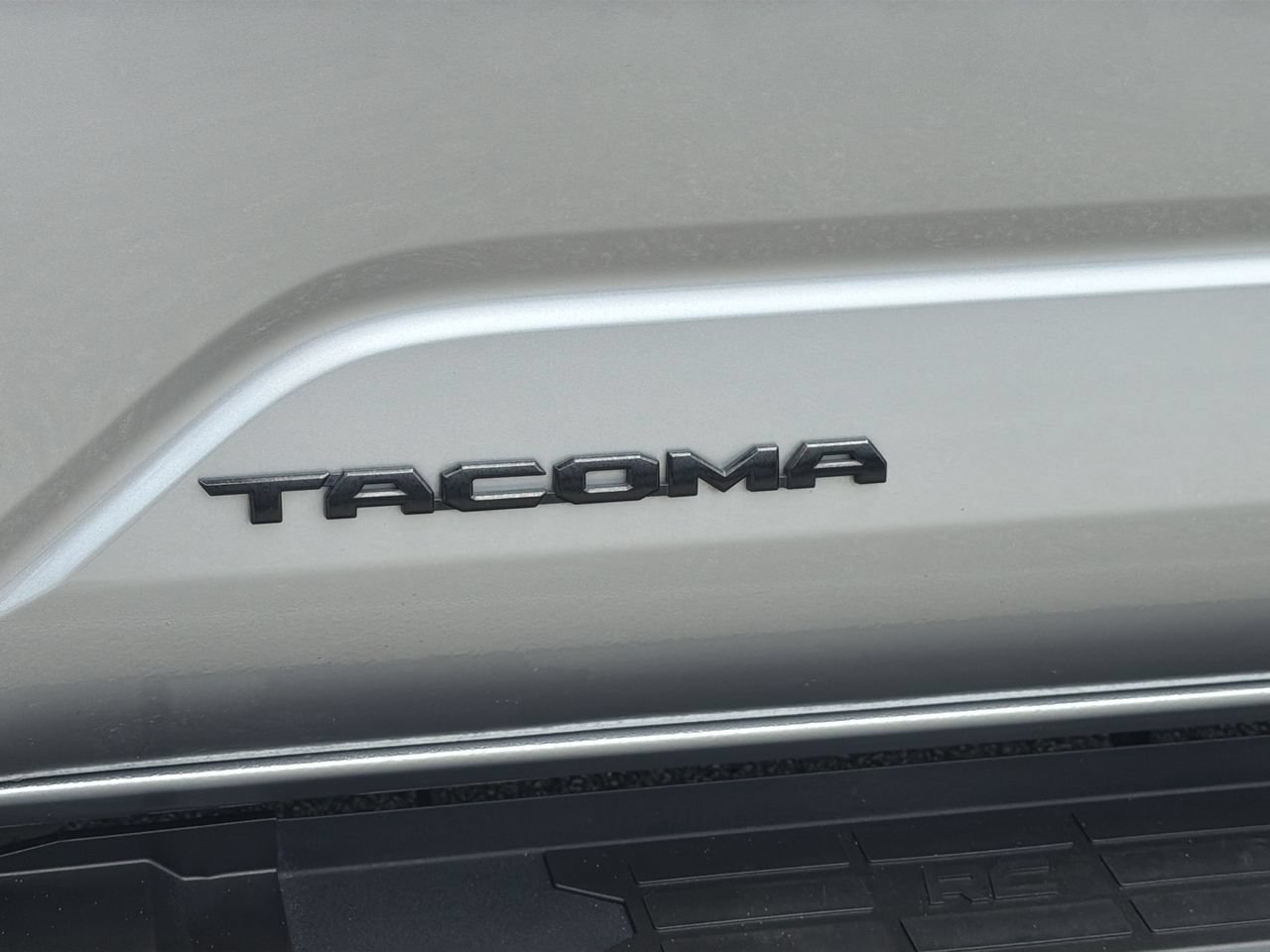 Used 2025 Toyota Tacoma TRD Sport RWD image 9