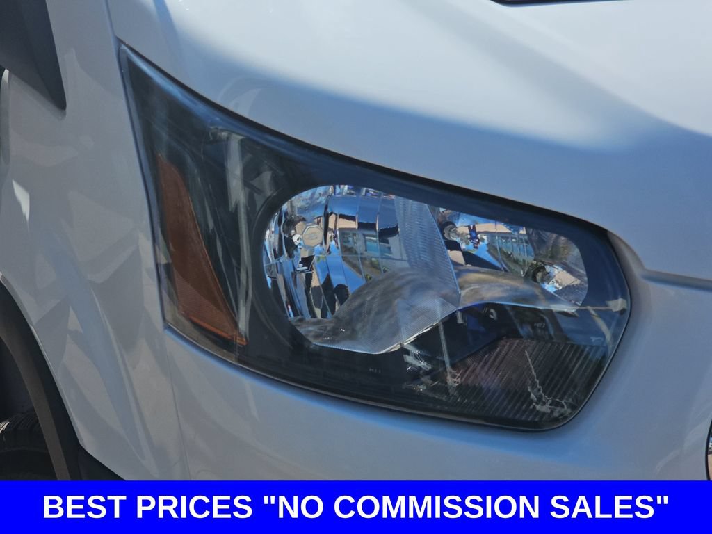 Used 2025 Ford Transit 250 Low Roof w/ Exterior Upgrade Package RWD image 32