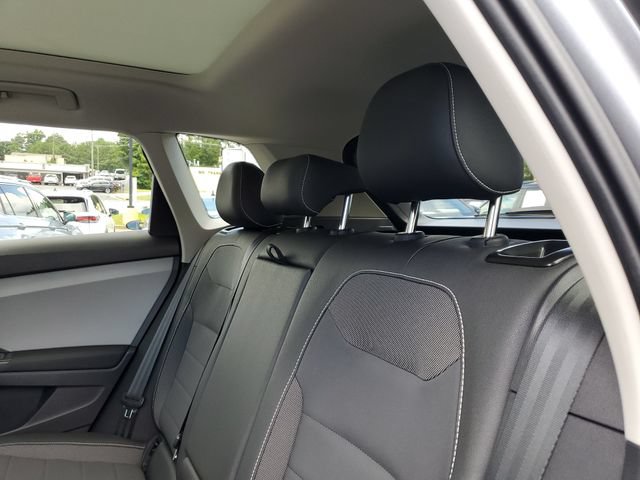 Certified 2023 Volkswagen Taos SE w/ Panoramic Sunroof Package FWD image 15