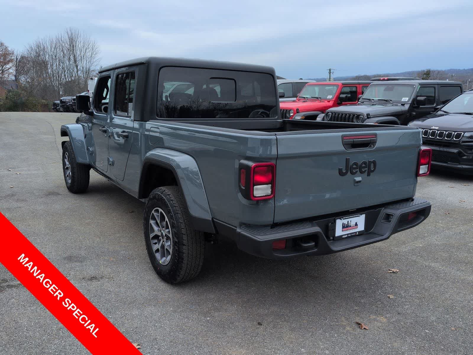 New 2026 Jeep Gladiator Sport AWD/4WD image 6