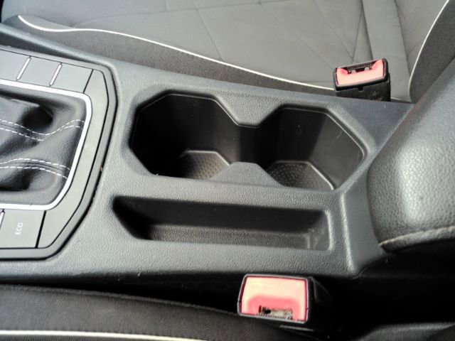 Used 2025 Volkswagen Jetta Sport image 46