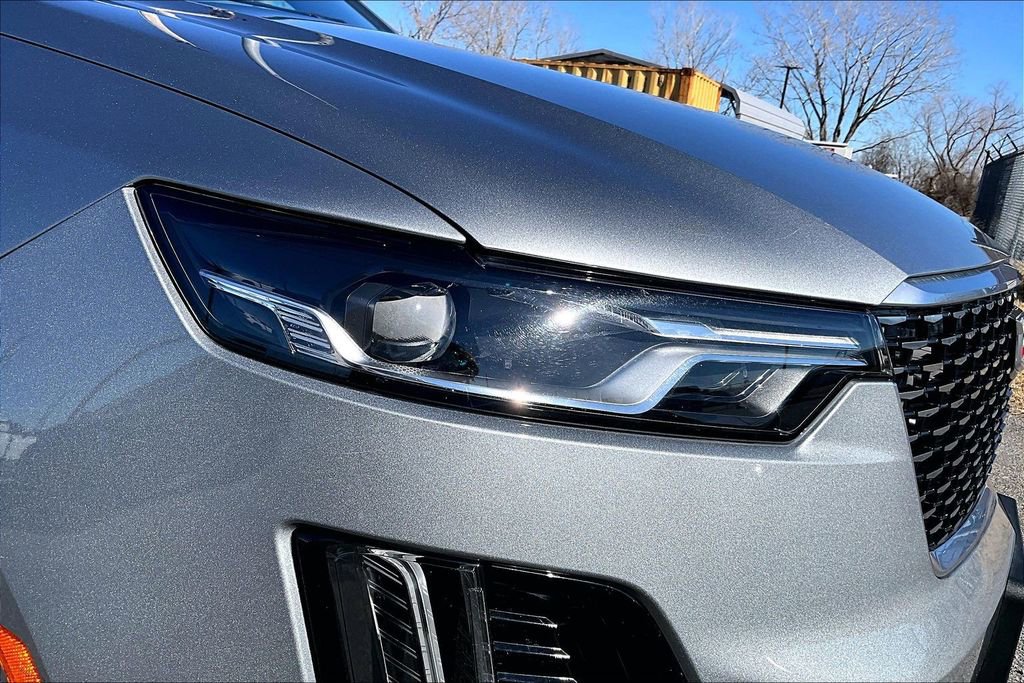 Used 2025 Cadillac XT6 Premium Luxury image 41