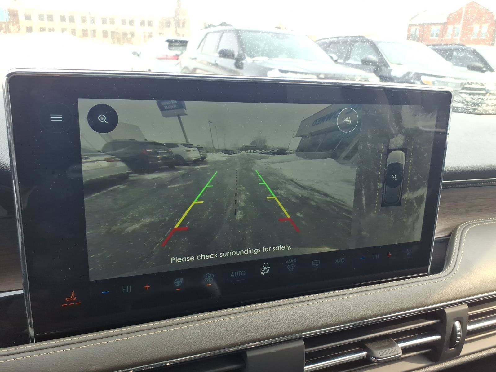 Used 2023 Lincoln Corsair Reserve w/ Equipment Group 201A image 18