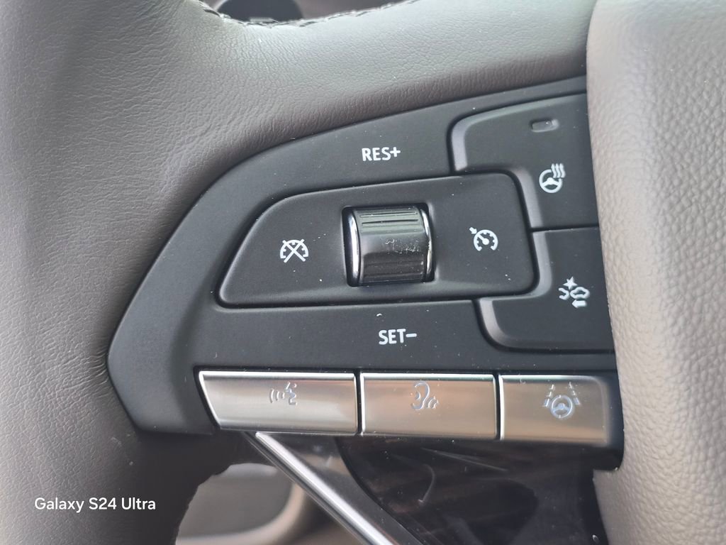 Used 2024 Cadillac Escalade Premium Luxury image 26