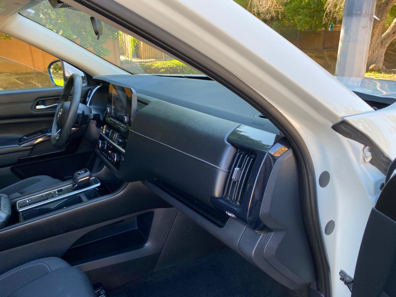 Used 2022 Nissan Pathfinder S FWD image 49