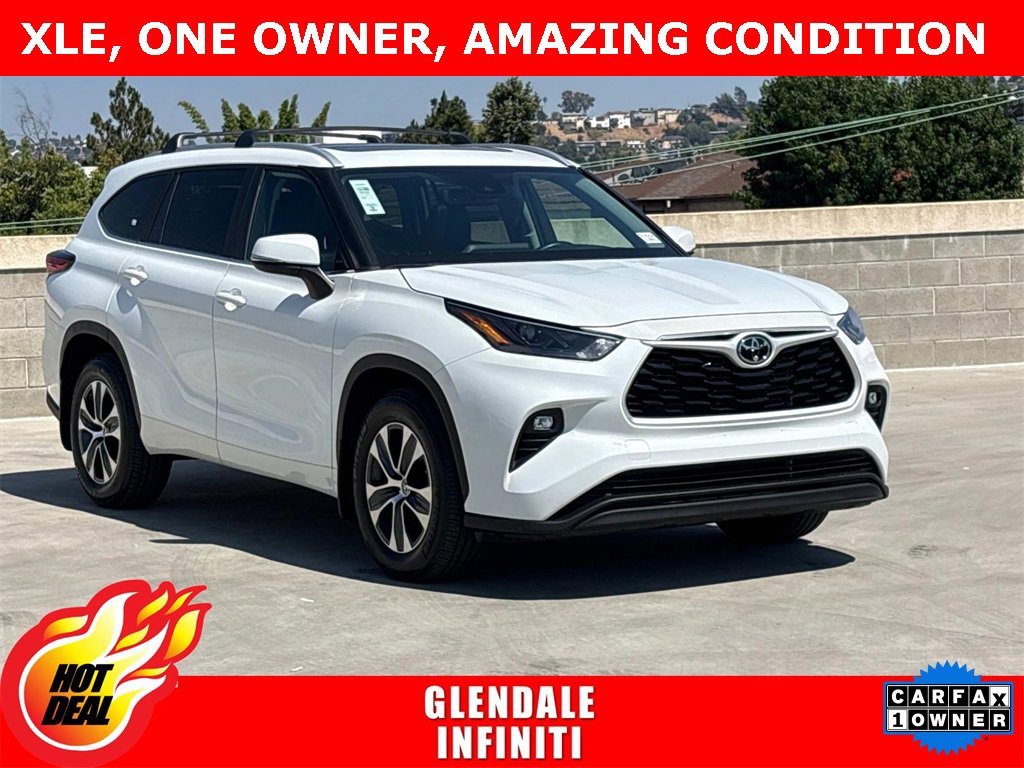 Used 2023 Toyota Highlander XLE image 1