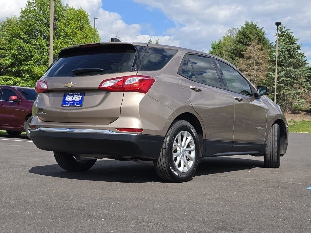 Used 2018 Chevrolet Equinox LS FWD image 17