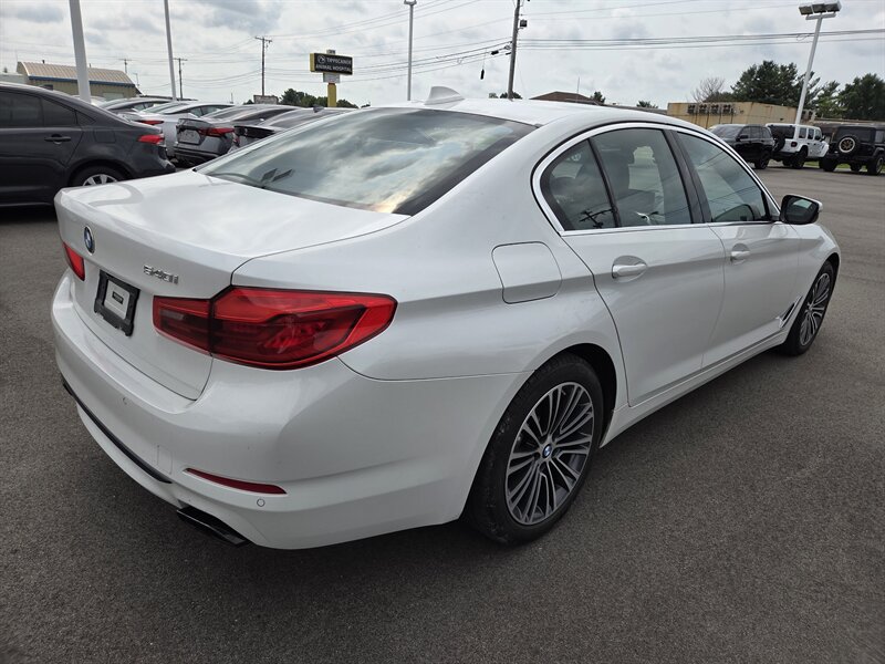 Used 2019 BMW 540i RWD image 3
