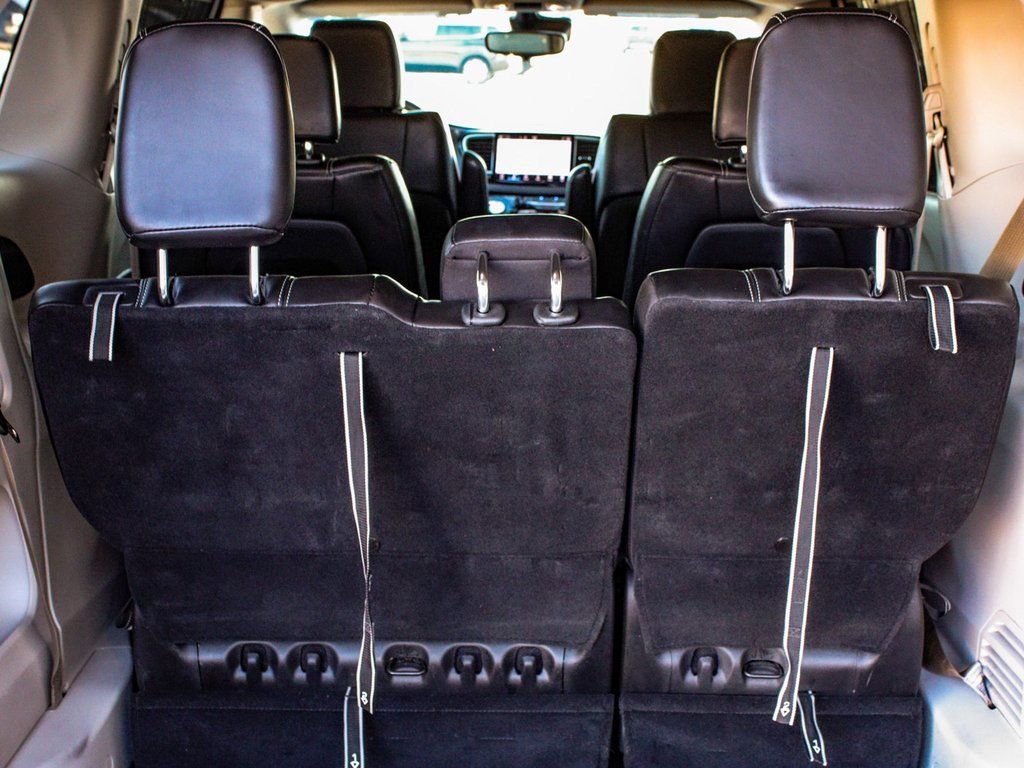 Used 2024 Chrysler Pacifica Touring-L image 45