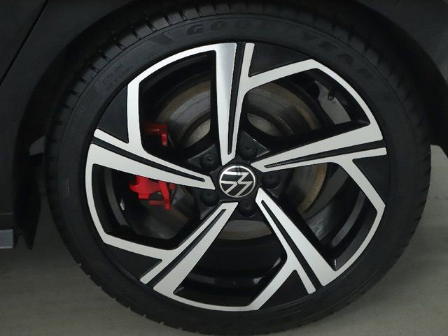 Used 2024 Volkswagen GTI SE FWD image 39