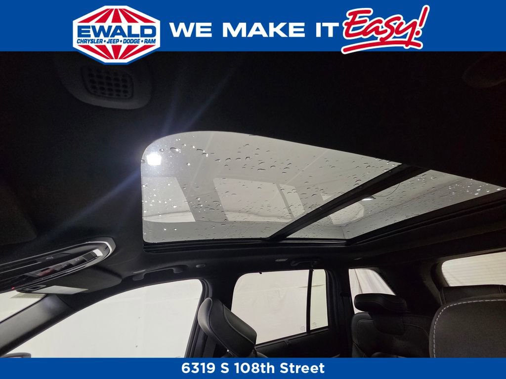 New 2025 Jeep Grand Cherokee Limited w/ Luxury Tech Group II image 12