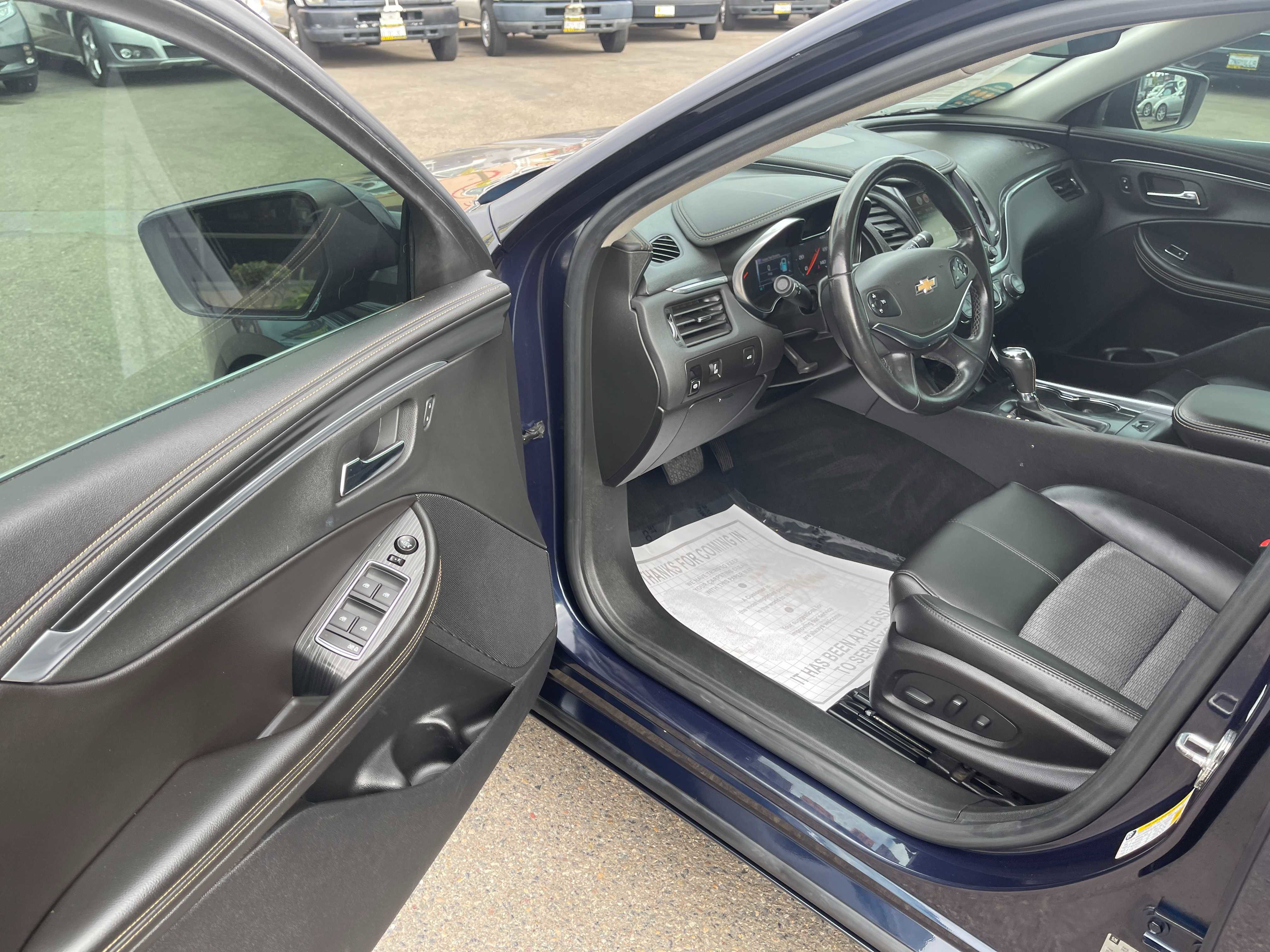 Used 2017 Chevrolet Impala LT image 16