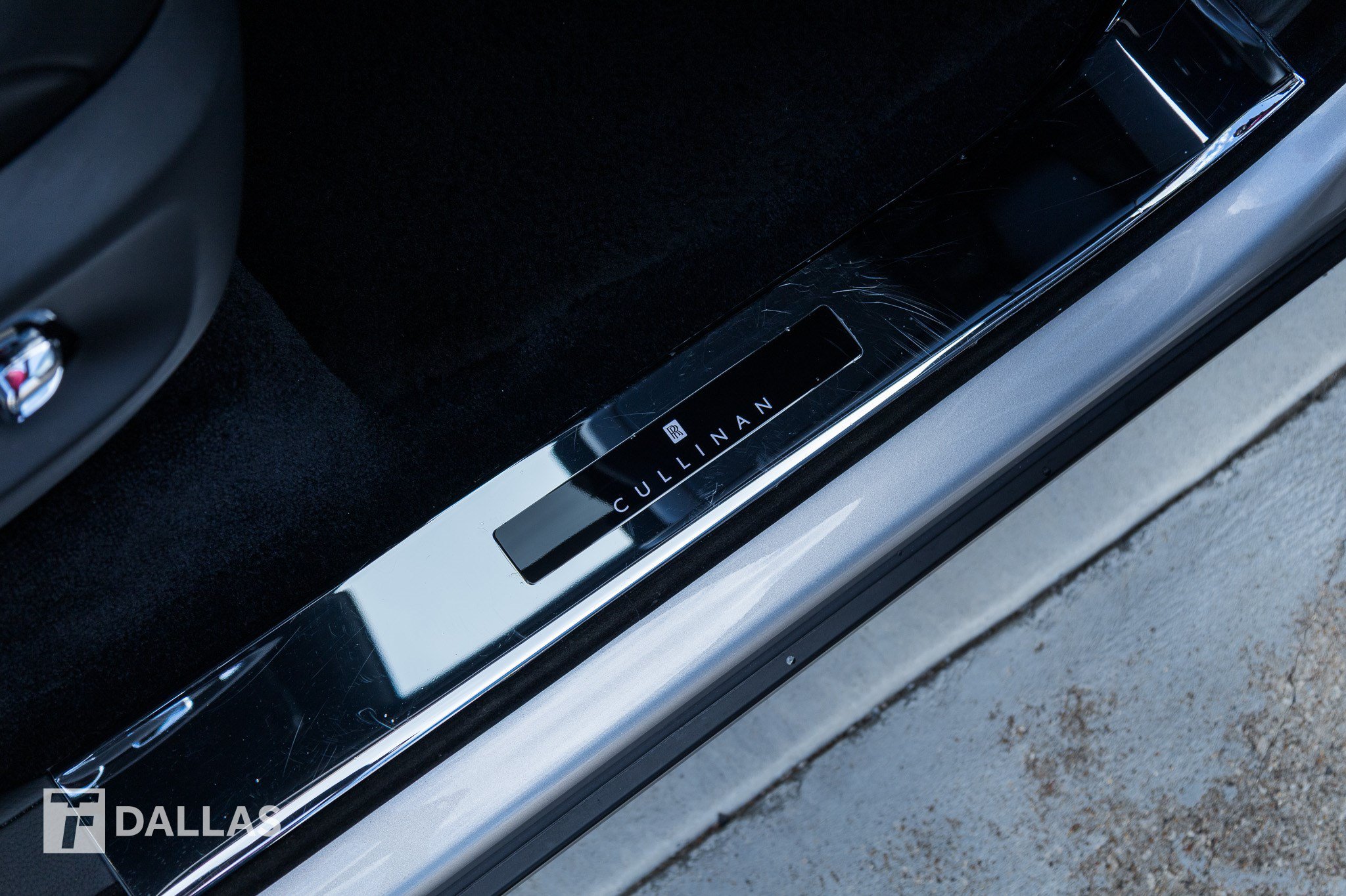 Used 2020 Rolls-Royce Cullinan AWD/4WD image 39