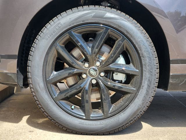 Used 2025 Land Rover Range Rover Velar Dynamic SE image 7