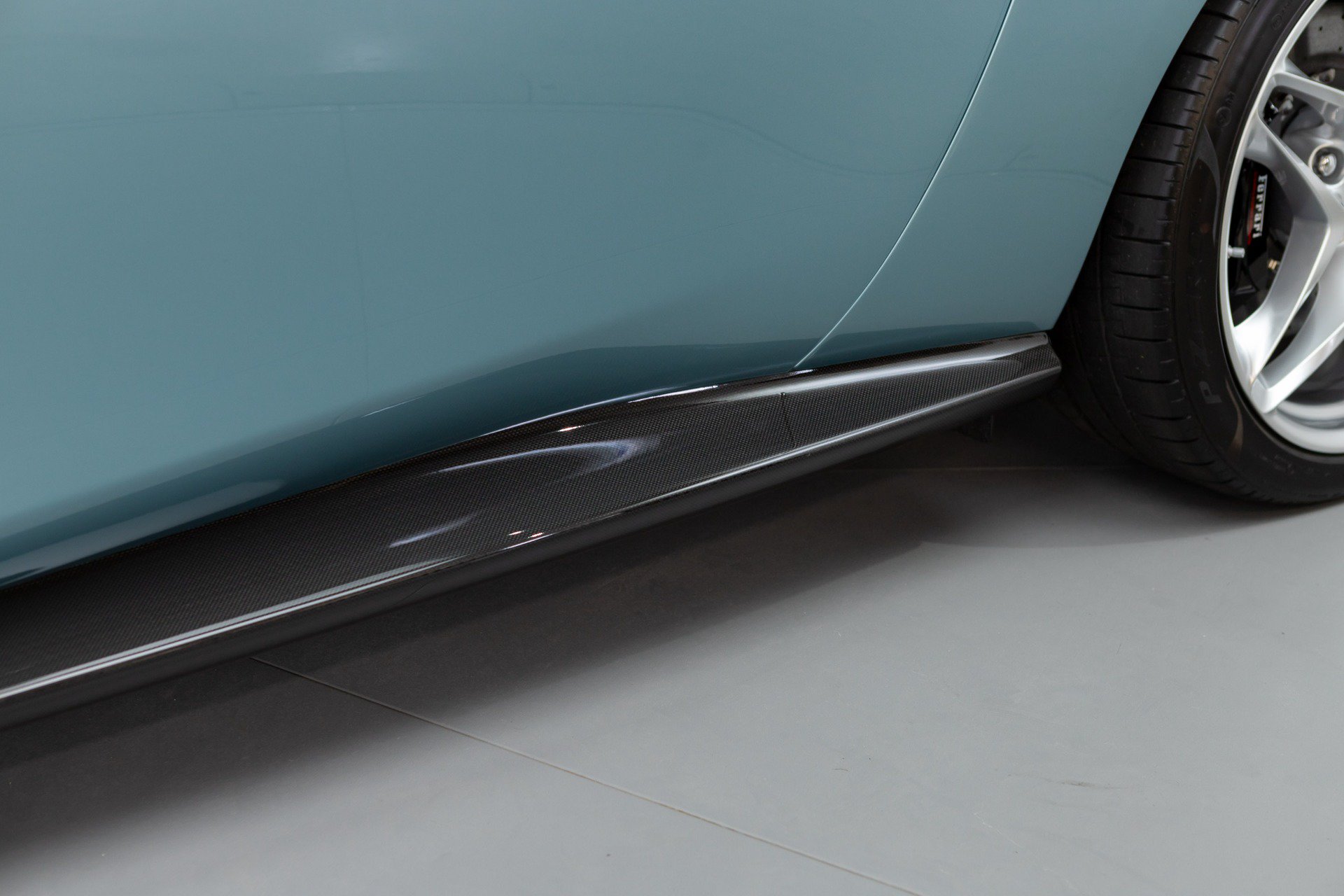 Certified 2024 Ferrari Roma Spider RWD image 82