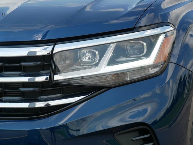 Certified 2023 Volkswagen Atlas Cross Sport SE w/ Panoramic Sunroof Package AWD/4WD image 10