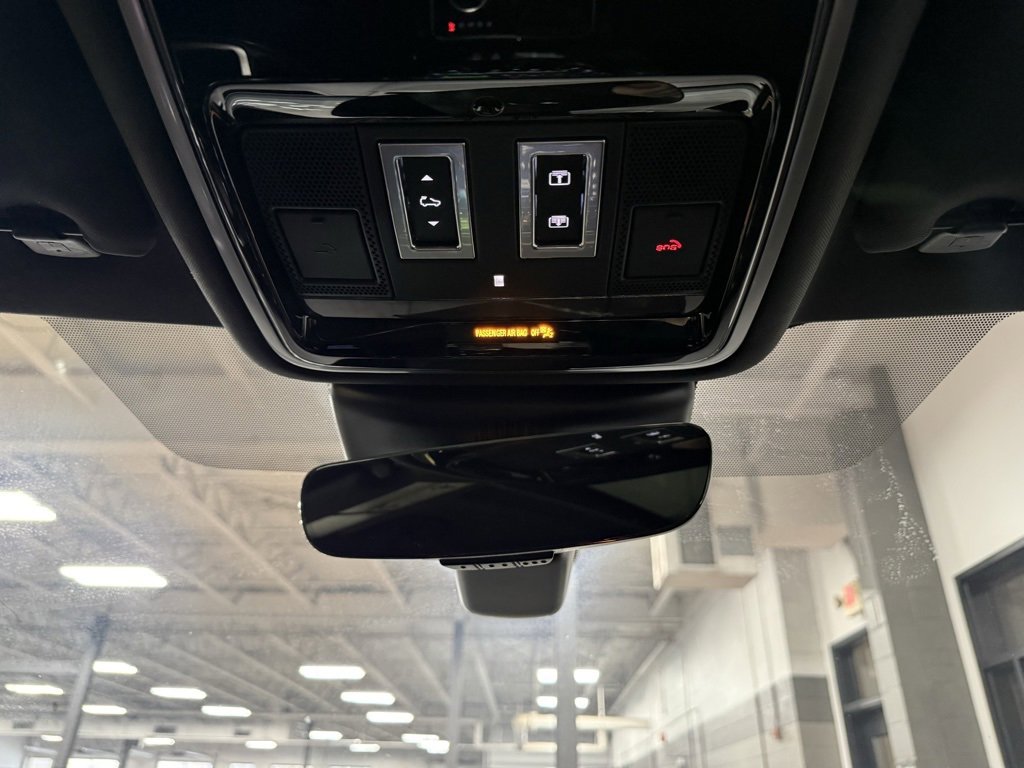 Used 2020 Land Rover Range Rover Velar R-Dynamic HSE image 16