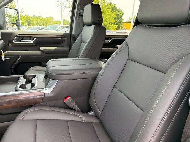 New 2026 GMC Sierra 2500 SLT w/ SLT Premium Package AWD/4WD image 18