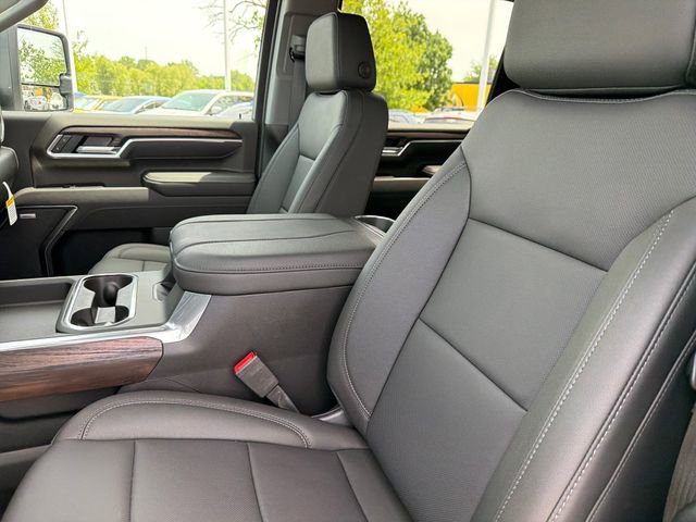 New 2026 GMC Sierra 2500 SLT w/ SLT Premium Package AWD/4WD image 18