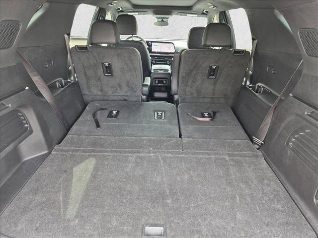 Used 2025 Chevrolet Traverse Z71 w/ Driver Confidence Package AWD/4WD image 20