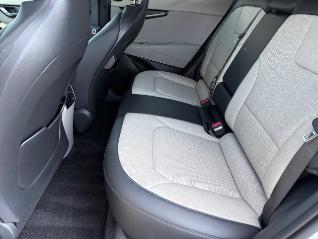 Used 2023 Kia Niro Wave FWD image 13