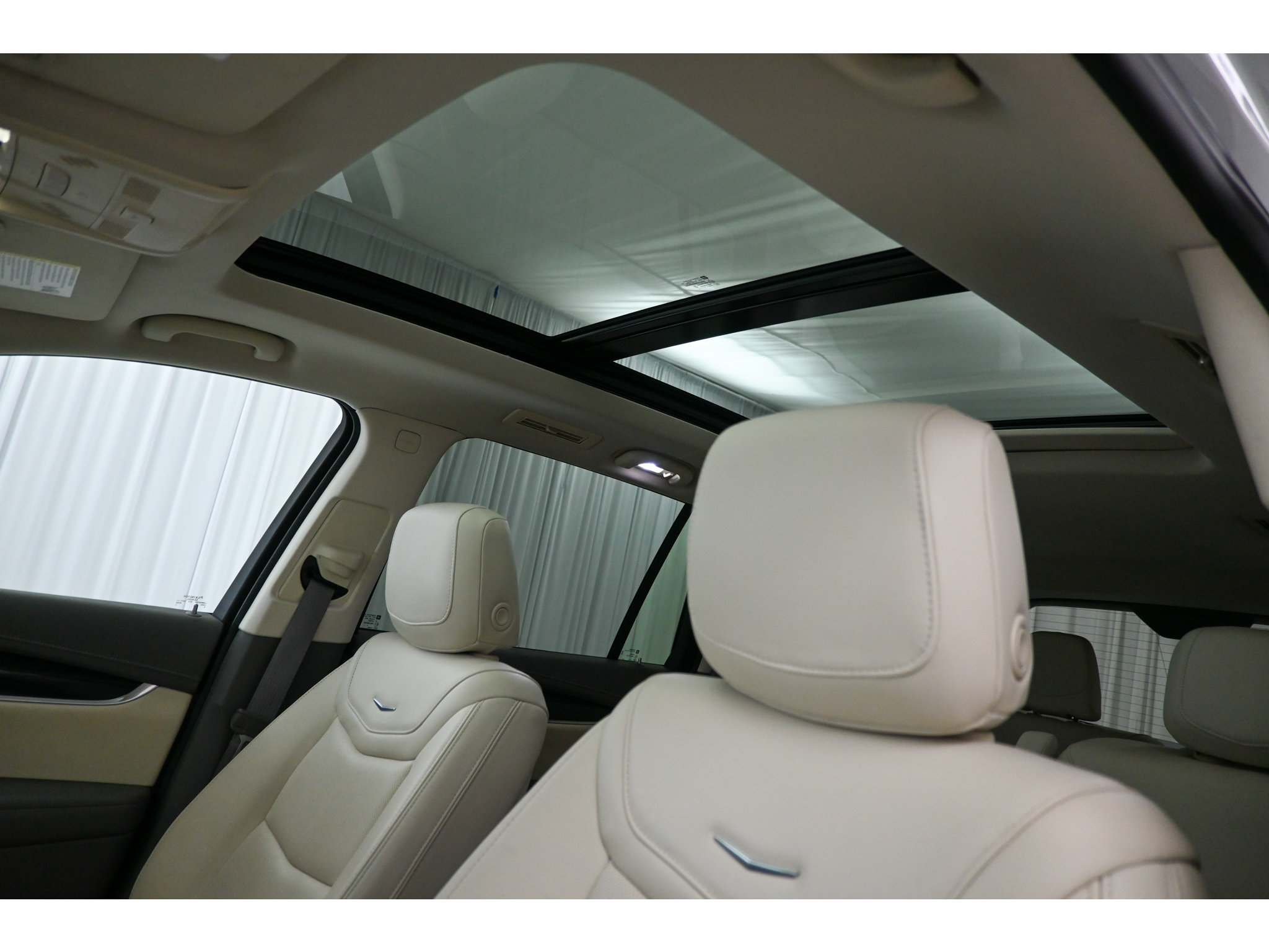 Certified 2023 Cadillac XT6 Premium Luxury w/ Technology Package AWD/4WD image 38