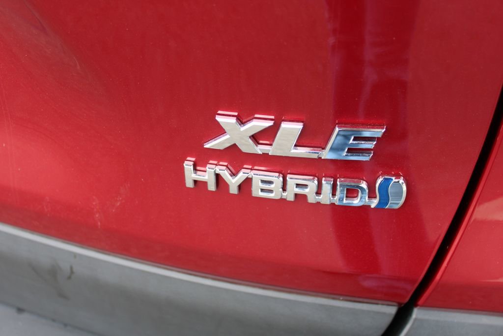 Used 2023 Toyota RAV4 XLE Premium AWD/4WD image 69