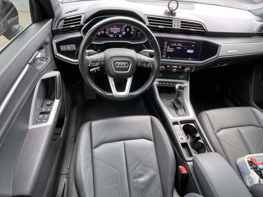 Used 2021 Audi Q3 2.0T Premium Plus w/ Premium Plus Package AWD/4WD image 11
