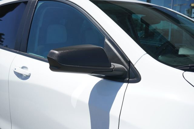 Used 2022 Chevrolet Equinox LS w/ LS Convenience Package FWD image 13