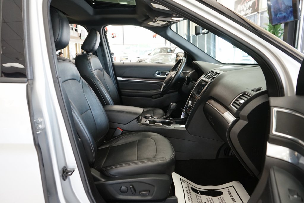 Used 2019 Ford Explorer Limited w/ Class III Trailer Tow Package AWD/4WD image 45
