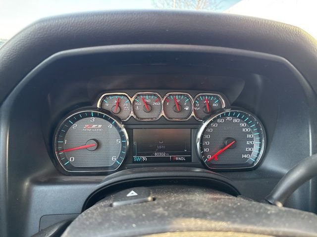 Used 2018 Chevrolet Silverado 1500 LT w/ All Star Edition image 10