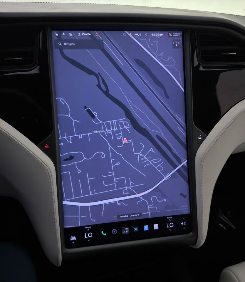 Used 2021 Tesla Model X Long Range AWD/4WD image 36