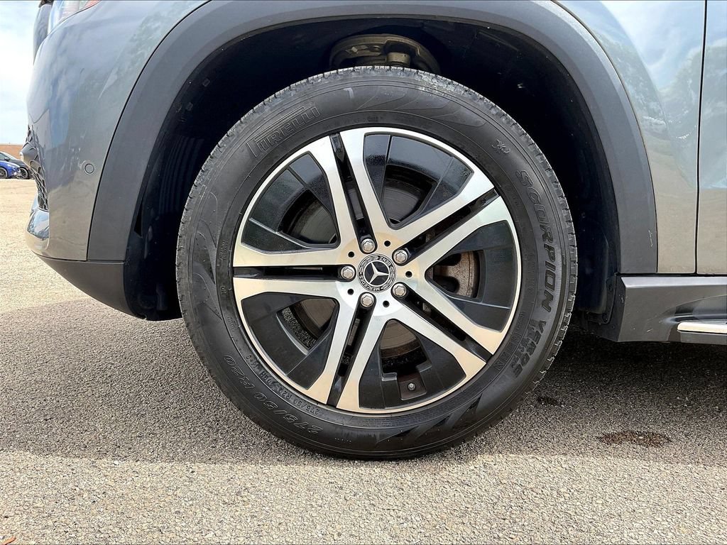 Used 2020 Mercedes-Benz GLS 450 4MATIC image 35