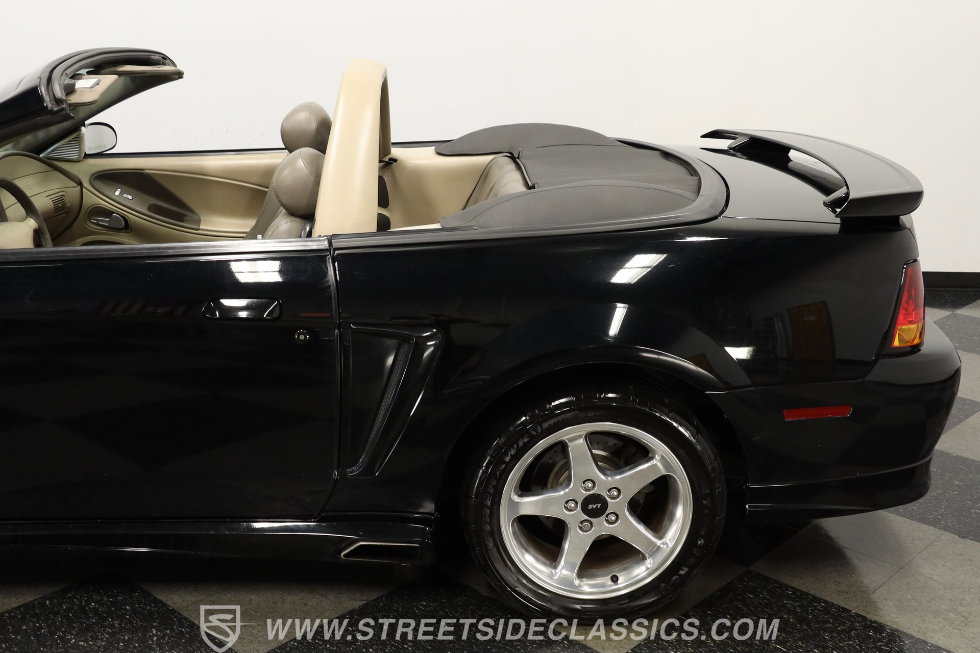 Used 2001 Ford Mustang Cobra image 23