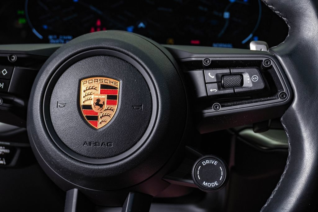 Certified 2024 Porsche Cayenne S AWD/4WD image 19