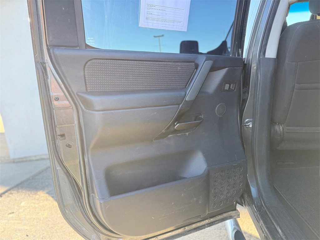 Used 2008 Nissan Titan LE image 30