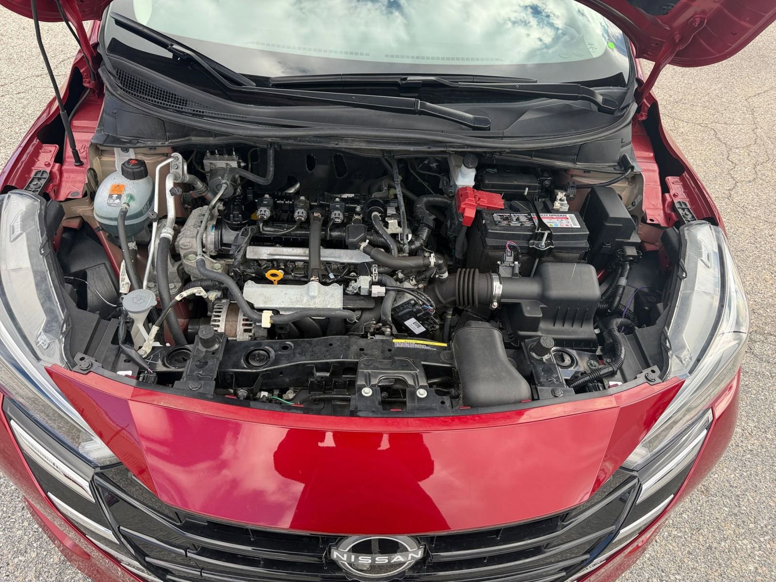 Used 2025 Nissan Versa SV image 27