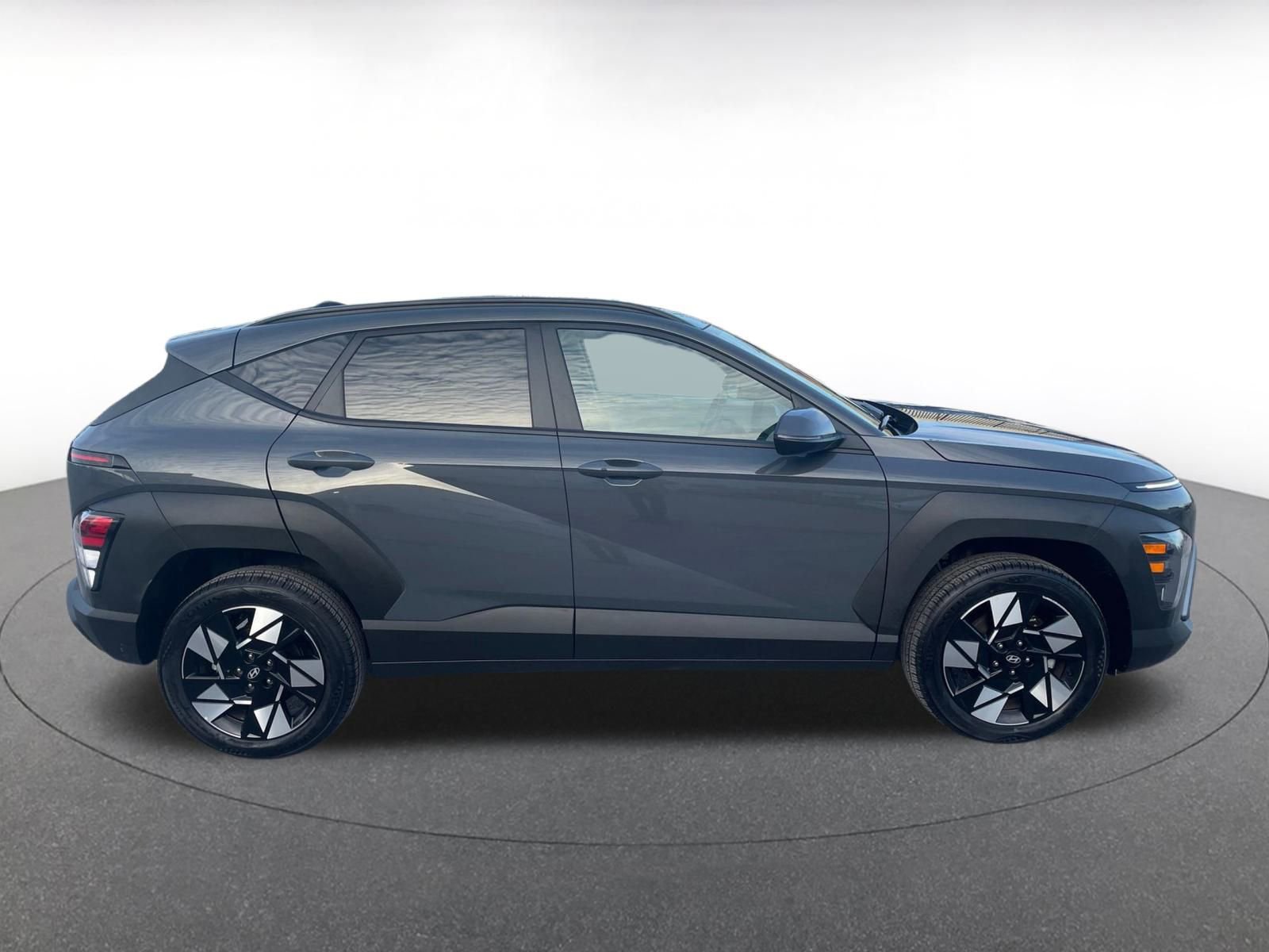 Used 2025 Hyundai Kona SEL image 17