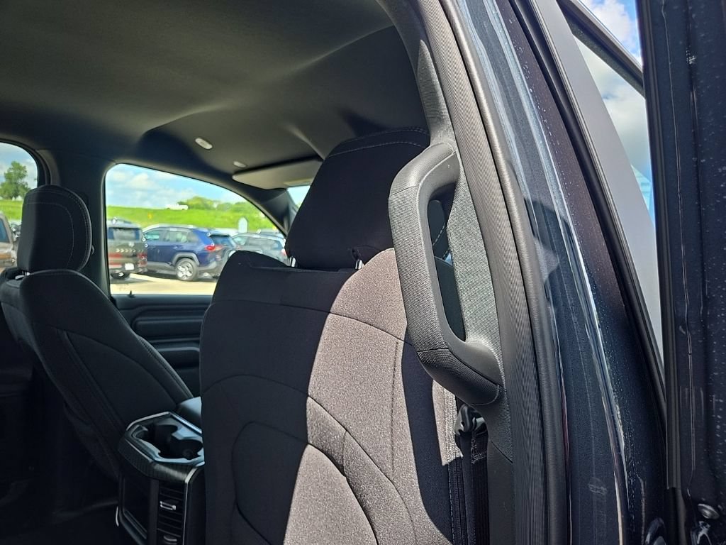 New 2027 RAM 1500 Express AWD/4WD image 87