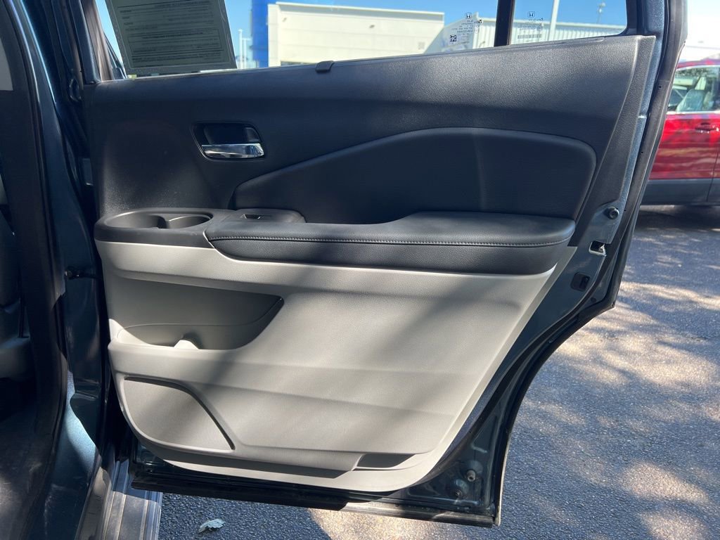 Used 2022 Honda Pilot Touring image 13