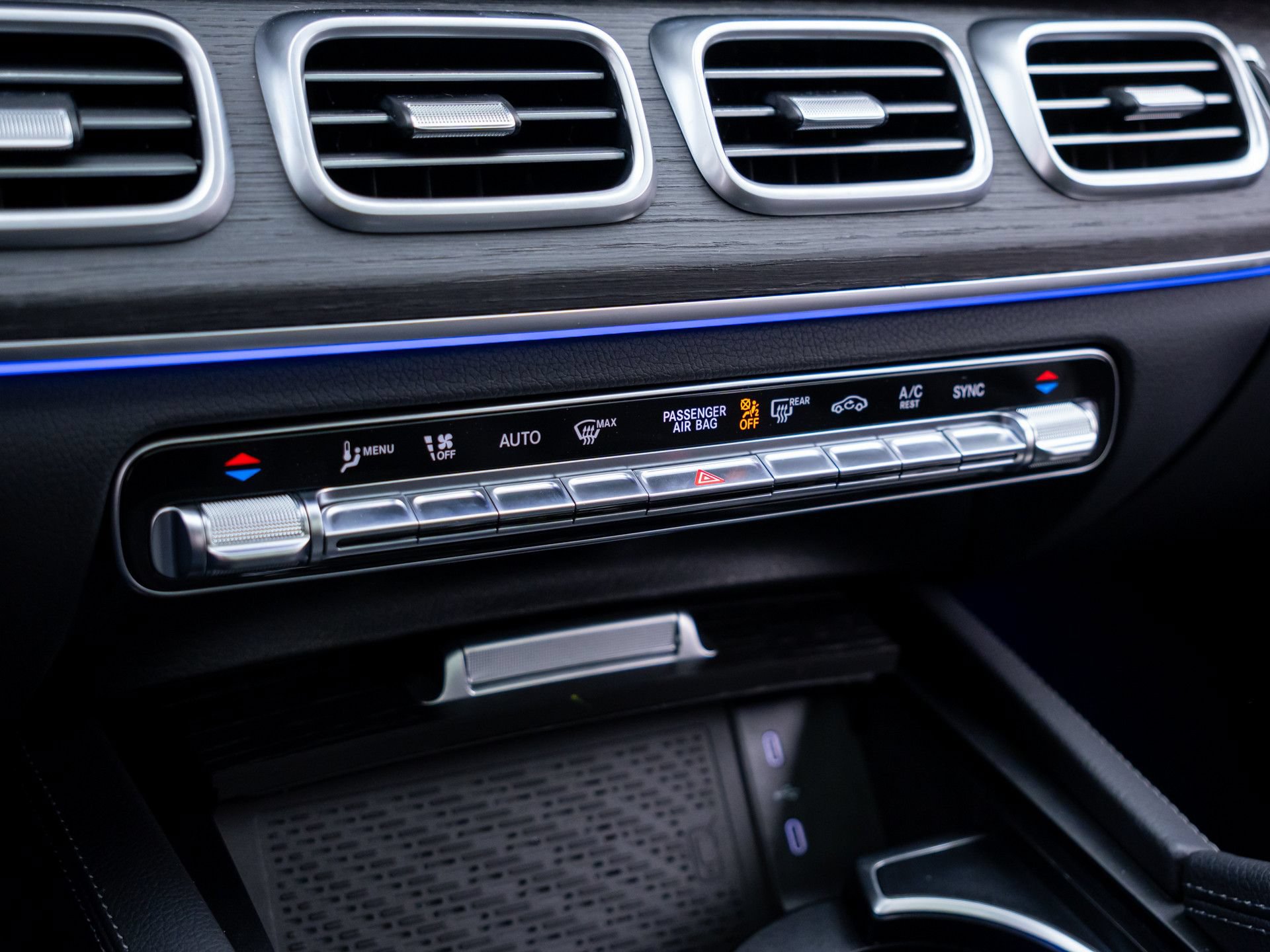 New 2026 Mercedes-Benz GLS 450 4MATIC image 29