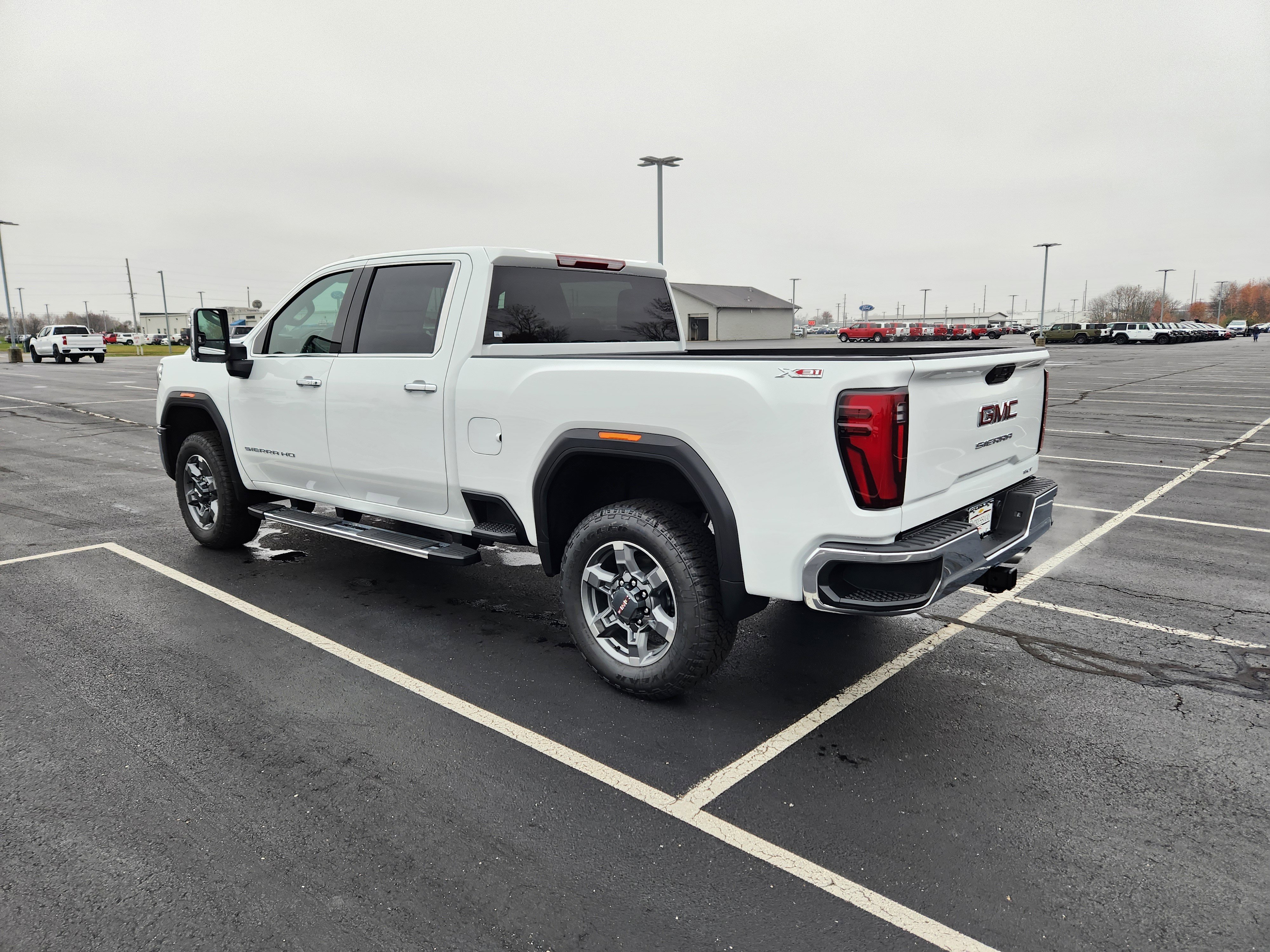 New 2026 GMC Sierra 2500 SLT image 3