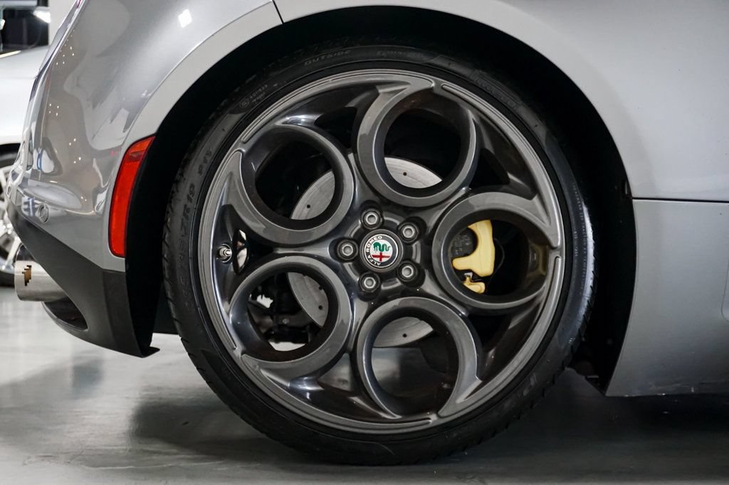 Used 2020 Alfa Romeo 4C Spider w/ Bright Package RWD image 41